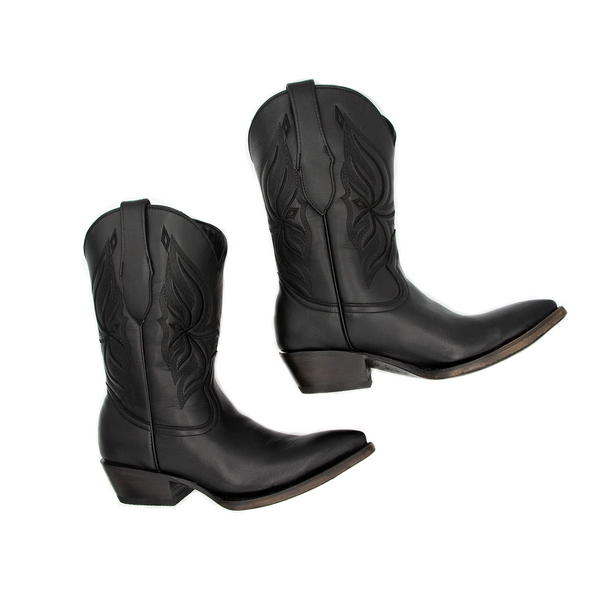 Tuluminati Hats | BOTAS | Estilo Vaquero Tacon Hecho A Mano Mujer Tulum Mexico Playa Pueblo Magico Moda Elegante Verano Outfit Fiesta Diseñador Cowboy Estilo Unico Edicion Limitada Artesanal Mexicana Bohemio Vaqueras Alta Calidad.