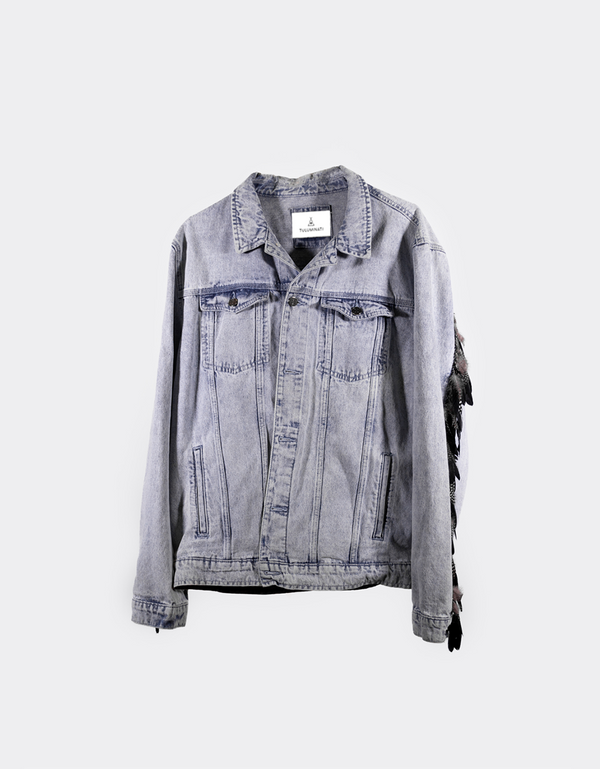 Tuluminati Hats | CHICHEN ITZA | Chamarra de Mezclilla Color Negro con Aplicaciones Listones Bordados Cadena Plumas Artesanal Unisex Hombre Mujer Tulum Mexico Playa Pueblo Magico Moda Elegante Verano Fiesta Diseñador Cowboy Estilo Unico Edicion Limitada Outfit Mexicana Bohemio Alta Calidad.