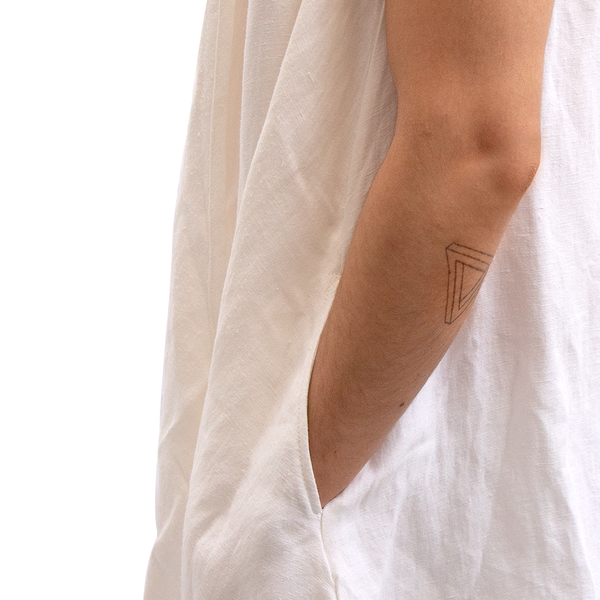 Tuluminati Hats | Capa Capucha de Manta | Hecho A Mano Detalles Bordados Hombre Tulum Mexico Playa Pueblo Magico Moda Elegante Verano Fiesta Diseñador Cowboy Estilo Unico Edicion Limitada Outfit Artesanal Mexicana Bohemio Alta Calidad.