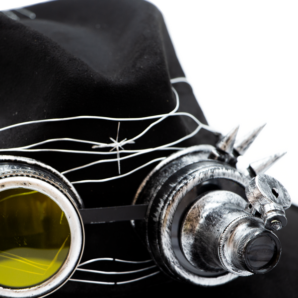 Tuluminati Hats | GALACTICO | Sombrero Hecho A Mano Gamuza Detalles Bordados Aplicacion Alambre Espada Reloj Googles Unisex Hombre Mujer Tulum Mexico Playa Pueblo Magico Moda Elegante Verano Fiesta Diseñador Cowboy Estilo Unico Edicion Limitada Outfit Artesanal Mexicana Bohemio Alta Calidad.