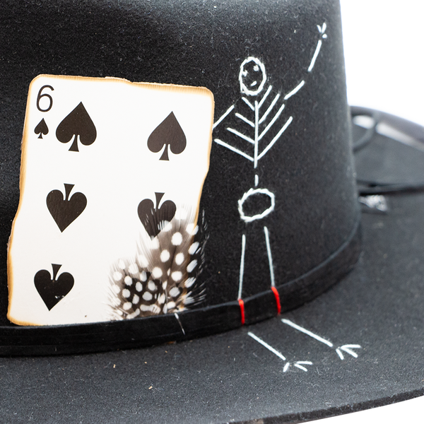 Tuluminati Hats | CAZARIN | Sombrero Hecho A Mano Lana Aplicacion Naipe Quemado Detalles Bordados UnicosCola Decorada Plumas Unisex Hombre Mujer Tulum Mexico Playa Pueblo Magico Moda Elegante Verano Fiesta Diseñador Cowboy Estilo Unico Edicion Limitada Outfit Artesanal Mexicana Bohemio Alta Calidad.