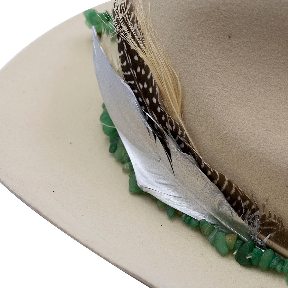 Tuluminati Hats | EDICIÓN LIMITADA VIII | Sombrero Hecho A Mano Lana Plana Piedras Plumas Detalles Bordados Unisex Hombre Mujer Tulum Mexico Playa Pueblo Magico Moda Elegante Verano Fiesta Diseñador Cowboy Estilo Unico Edicion Limitada Artesanal Mexicana.