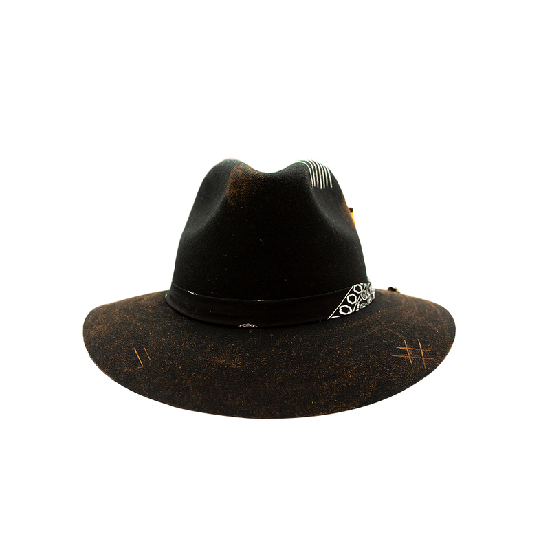 Tuluminati Hats | AKUMAL | Sombrero Hecho A Mano Lana Paliacate Cafe Frase Escrita Plumas Gallo Pava Coquen Detalles Bordados Unisex Hombre Mujer Tulum Mexico Playa Pueblo Magico Moda Elegante Verano Fiesta Diseñador Cowboy Estilo Unico Edicion Limitada Artesanal Mexicana.