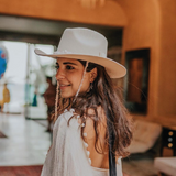 Tuluminati Hats | AMANKAYA I | Sombrero Hecho A Mano Lana Plana Detalles Bordados Metalicos Gamuza Unisex Hombre Mujer Tulum Mexico Playa Pueblo Magico Moda Elegante Verano Fiesta Diseñador Cowboy Estilo Unico Edicion Limitada Artesanal Mexicana.