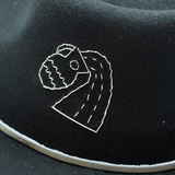 Tuluminati Hats ACUARIO Sombrero Hecho A Mano Lana Plana Detalles Bordados Metalicos Gamuza Cuarzo Blanco Unisex Hombre Mujer Tulum Mexico Playa Pueblo Magico Moda Elegante Verano Fiesta Diseñador Cowboy Estilo Unico Edicion Limitada Artesanal Mexicana.