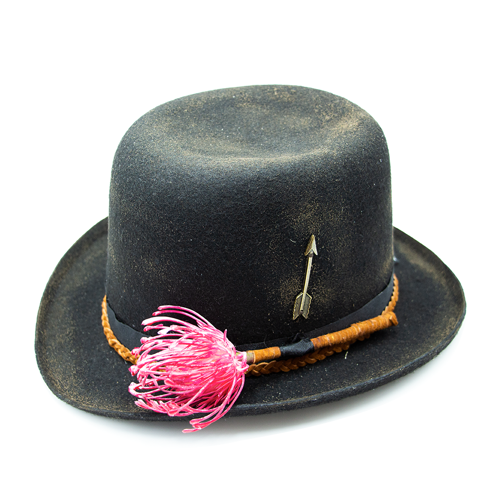 Tuluminati Hats | BOMBÍN FLOR | Sombrero Hecho A Mano Tipo Bombin Lana Detalles Quemados Flor Sintetica Trenza Gamuza Flecha Metalica Bordados Unisex Hombre Mujer Tulum Mexico Playa Pueblo Magico Moda Elegante Verano Fiesta Diseñador Cowboy Estilo Unico Edicion Limitada Artesanal Mexicana Bohemio.