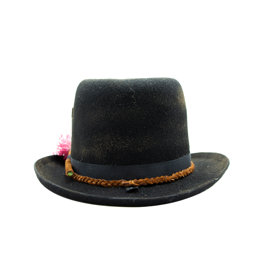 Tuluminati Hats | BOMBÍN FLOR | Sombrero Hecho A Mano Tipo Bombin Lana Detalles Quemados Flor Sintetica Trenza Gamuza Flecha Metalica Bordados Unisex Hombre Mujer Tulum Mexico Playa Pueblo Magico Moda Elegante Verano Fiesta Diseñador Cowboy Estilo Unico Edicion Limitada Artesanal Mexicana Bohemio.