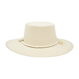  Tuluminati Hats | CHIKIN II | Sombrero Hecho A Mano Lana Blanco con Cuerda Algodon Toques Bordados Plumas Blancas Pavo Real Avestruz Ganso Faisan Plateado Pin Dorado Detalles Bordados Chaquira Huichol Unisex Hombre Mujer Tulum Mexico Playa Pueblo Magico Moda Elegante Verano Fiesta Diseñador Cowboy Estilo Unico Edicion Limitada Outfit Artesanal Mexicana Bohemio Alta Calidad.