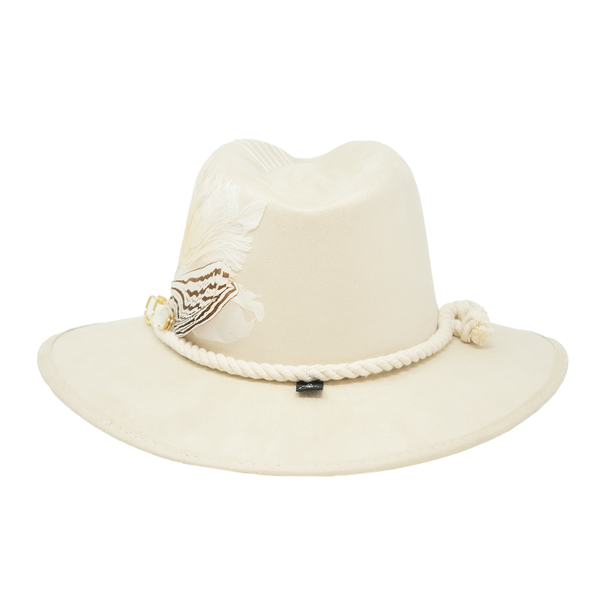 Tuluminati Hats | CHIKIN | Sombrero Hecho A Mano Lana Blanco Cuerda Algodon Toques Bordados Plumas Blancas Pavo Real Avestruz Ganso Faisan Plateado Pin Dorado Detalles Bordados Unisex Hombre Mujer Tulum Mexico Playa Pueblo Magico Moda Elegante Verano Fiesta Diseñador Cowboy Estilo Unico Edicion Limitada Outfit Artesanal Mexicana Bohemio Alta Calidad.